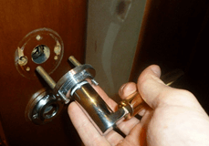 repair door handle